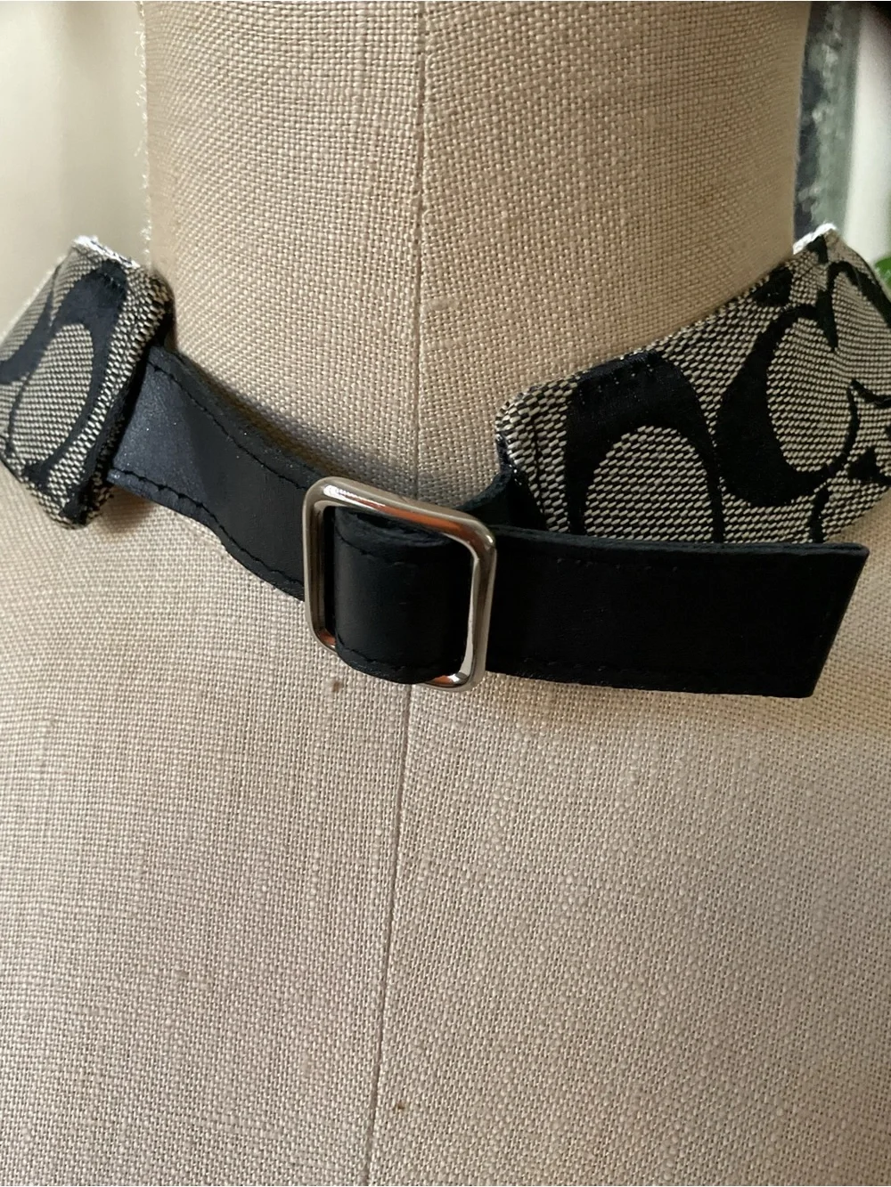 Coach Black and Cream Signature Visor Scarf